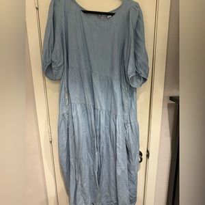 Light Denim Midi Dress; loose fitting; pockets